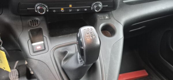 Berlingo VU Club HDI 100 – Image 12