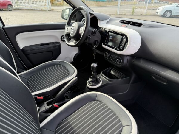 Renault Twingo III – Finition Intens – 1.0 SCe 75ch – Image 20