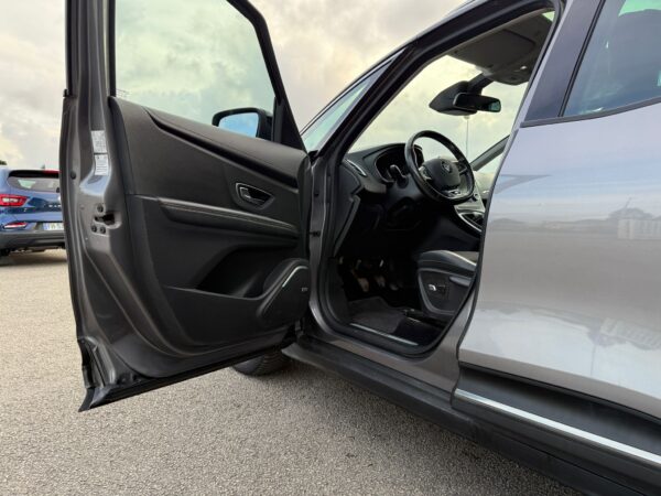 RENAULT GRAND SCENIC III BOSE EDITION 1.6 130 7 PLACES – Image 11
