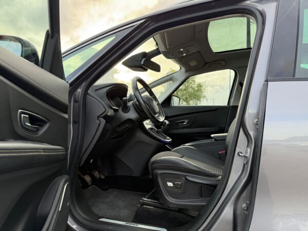 RENAULT GRAND SCENIC III BOSE EDITION 1.6 130 7 PLACES – Image 12